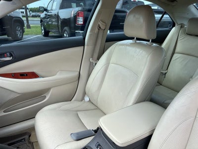 2011 Lexus ES 350 Base