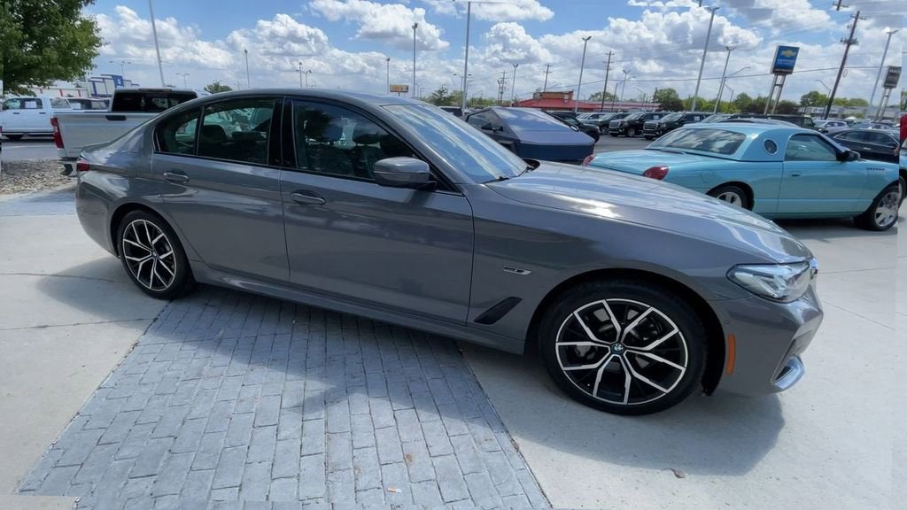 2022 BMW 5 Series 530e xDrive