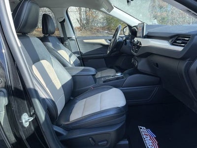 2022 Ford Escape Titanium Plug-In Hybrid