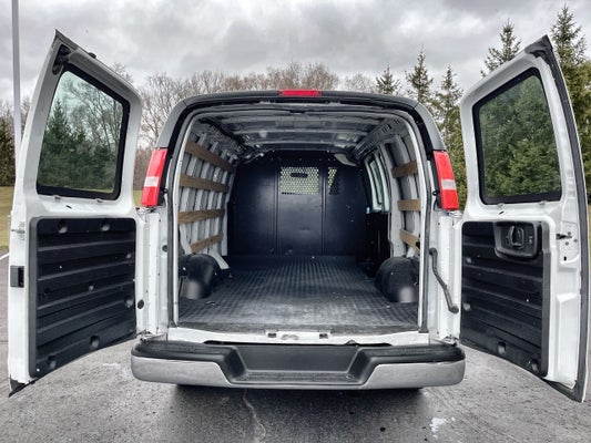 2022 GMC Savana Cargo 2500 Work Van in , OH - Mark Wahlberg Chevrolet Auto Group