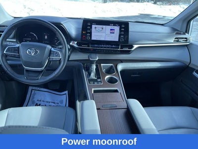 2021 Toyota Sienna XLE
