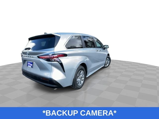 2021 Toyota Sienna XLE