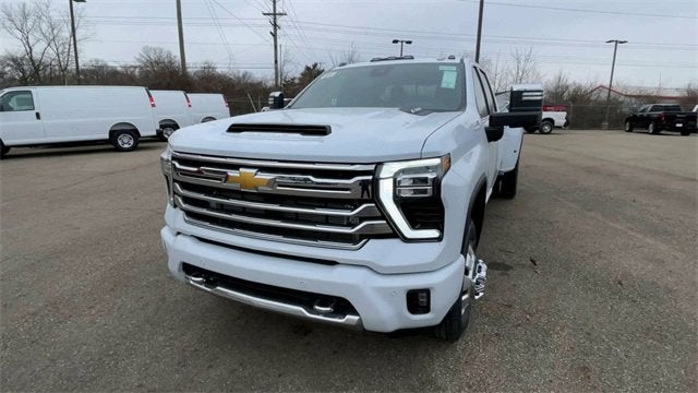 2026 Chevrolet Silverado 3500 HD High Country DRW