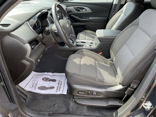 2021 Chevrolet Traverse LT Cloth in , OH - Mark Wahlberg Chevrolet Auto Group