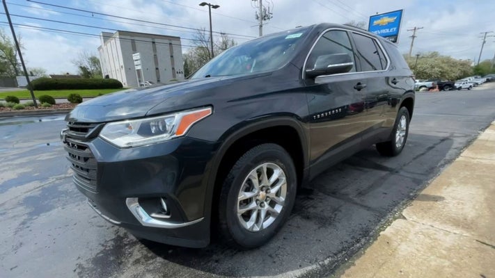 2021 Chevrolet Traverse LT Cloth in , OH - Mark Wahlberg Chevrolet Auto Group