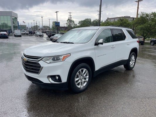 2020 Chevrolet Traverse LT Cloth in , OH - Mark Wahlberg Chevrolet Auto Group