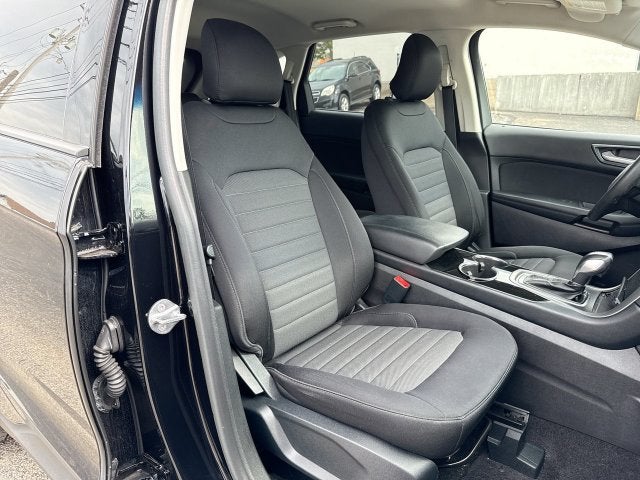 2017 Ford Edge SE