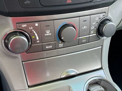 2012 Toyota Highlander Base V6