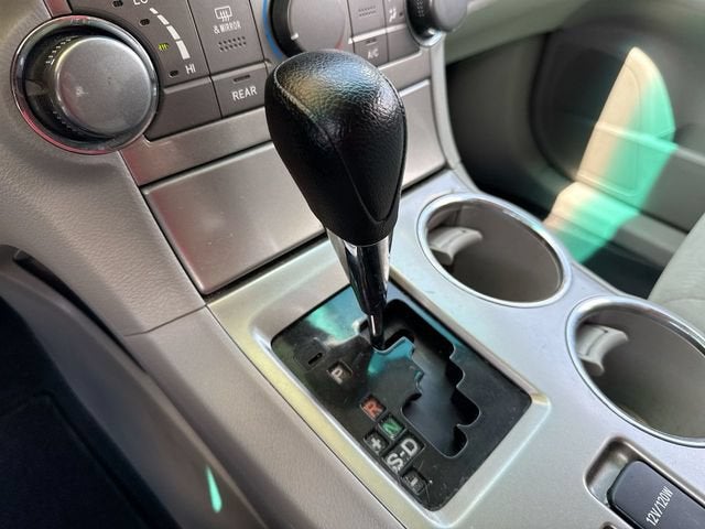 2012 Toyota Highlander Base V6