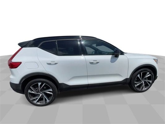 2019 Volvo XC40 R-Design in , OH - Mark Wahlberg Chevrolet Auto Group